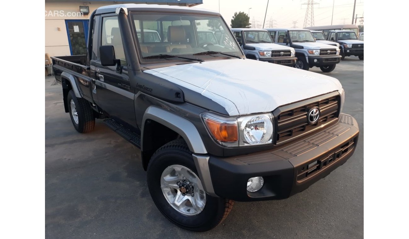 تويوتا لاند كروزر بيك آب Toyota Land Cruiser Pickup Single Cab Diesel V6 4.2L