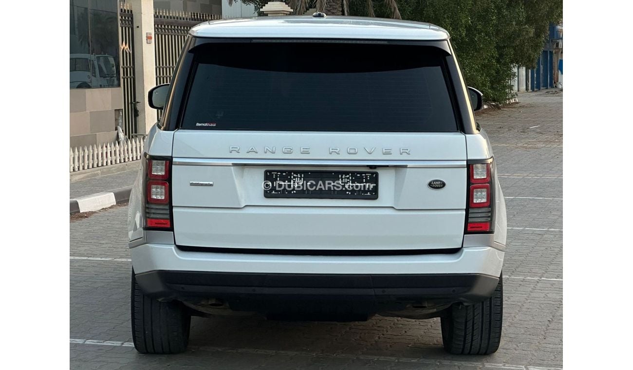 Land Rover Range Rover Range Rover Vogue 2013 V8   Price : 78.000 dirhams  mileage : 162.000 km  Gulf specifications Beige