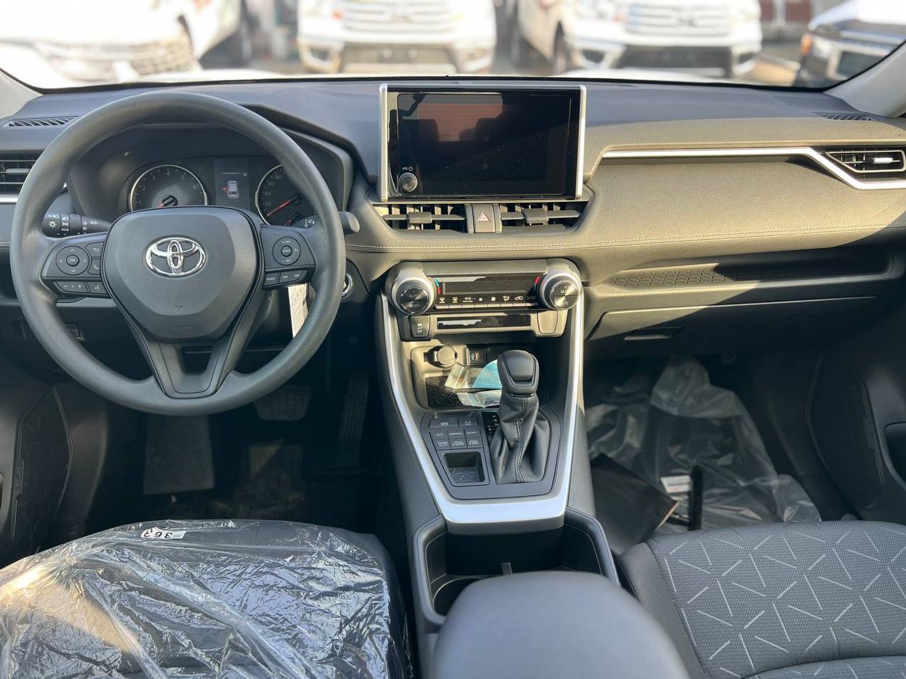 Toyota RAV4 2.5L PTR A/T // 2025 // Mid With Sunroof , Wireless Charge , DVD&Back Camera // Special Offer // By 