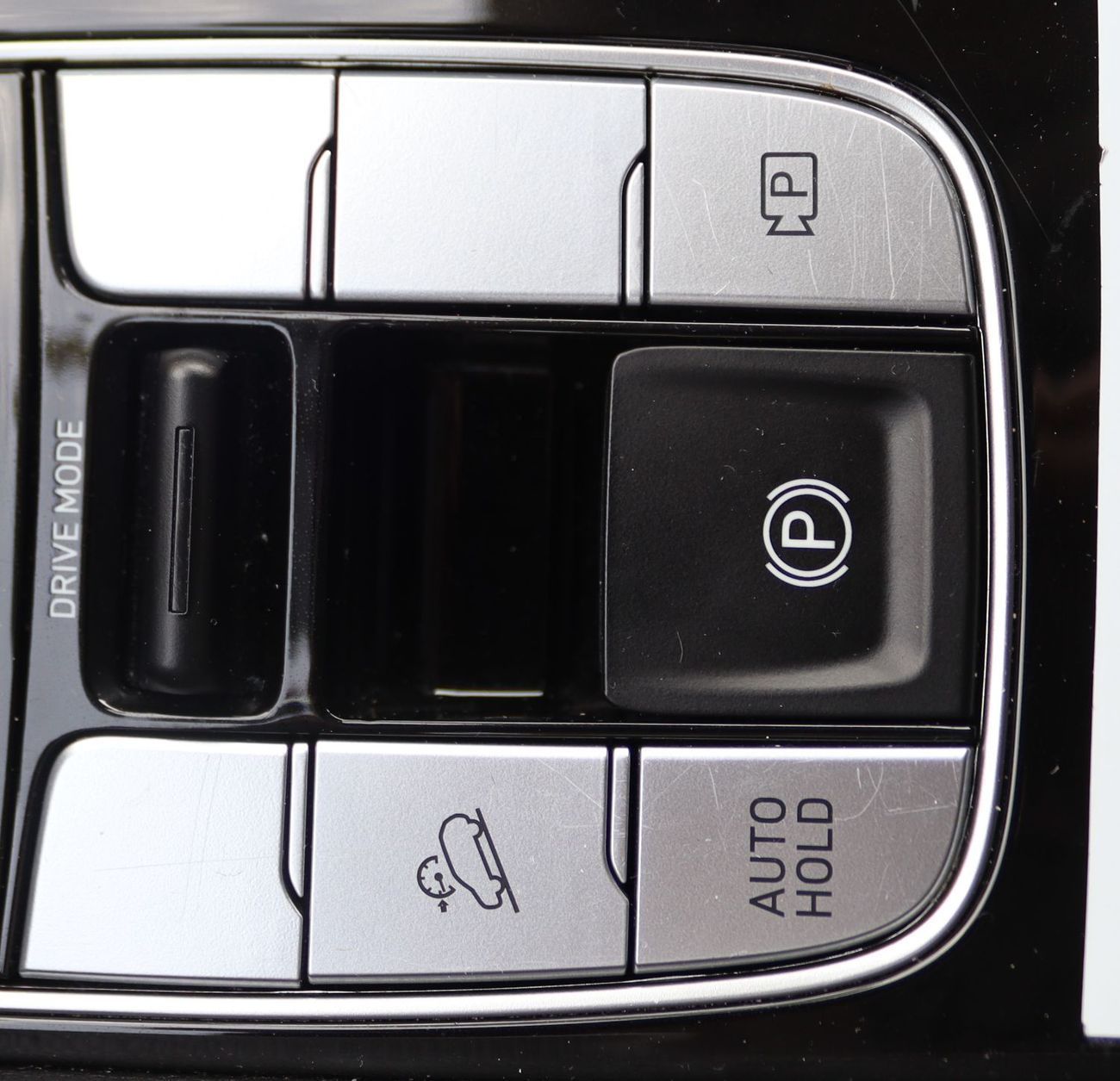 Hyundai Tucson Comfort 2.0L Hyundai Tucson 2024 model, GCC, in excellent condition, 2.0L engine, 29,000 km, price 7