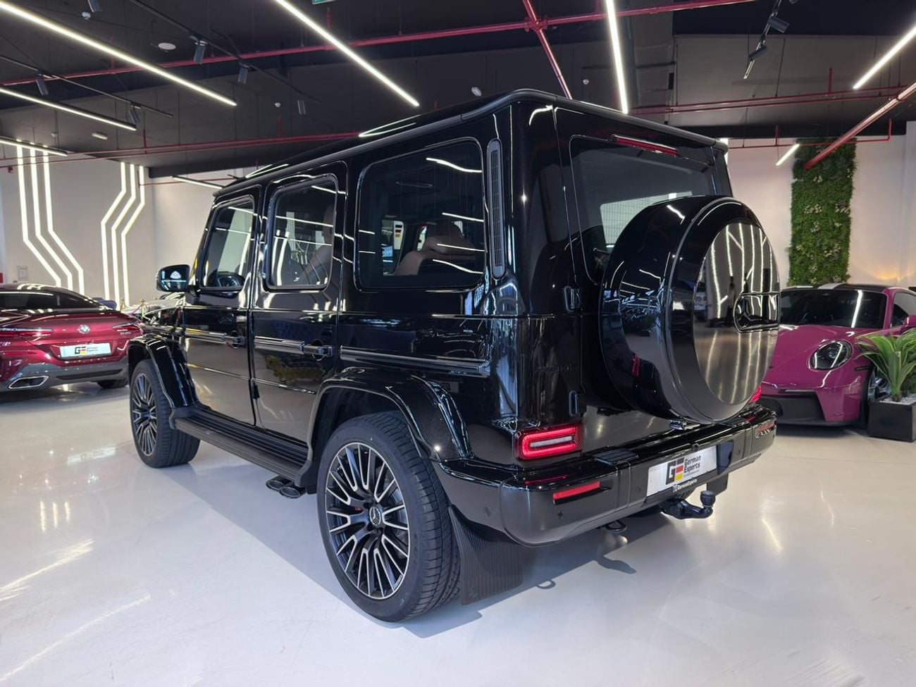 Mercedes-Benz G 63 AMG 4MATIC SUV 2025 Mercedes-Benz G 63 AMG - GCC Specs - 5 Years Dealer Warranty