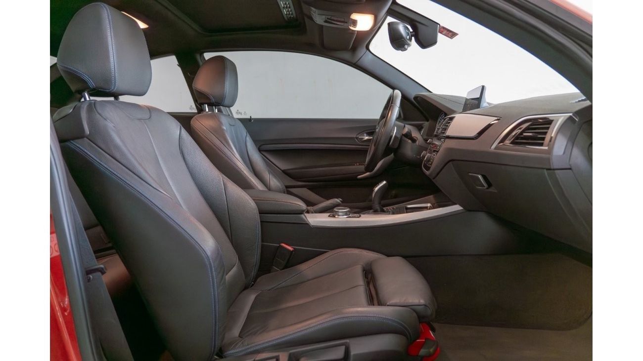 BMW 220i Std 2.0L Turbo