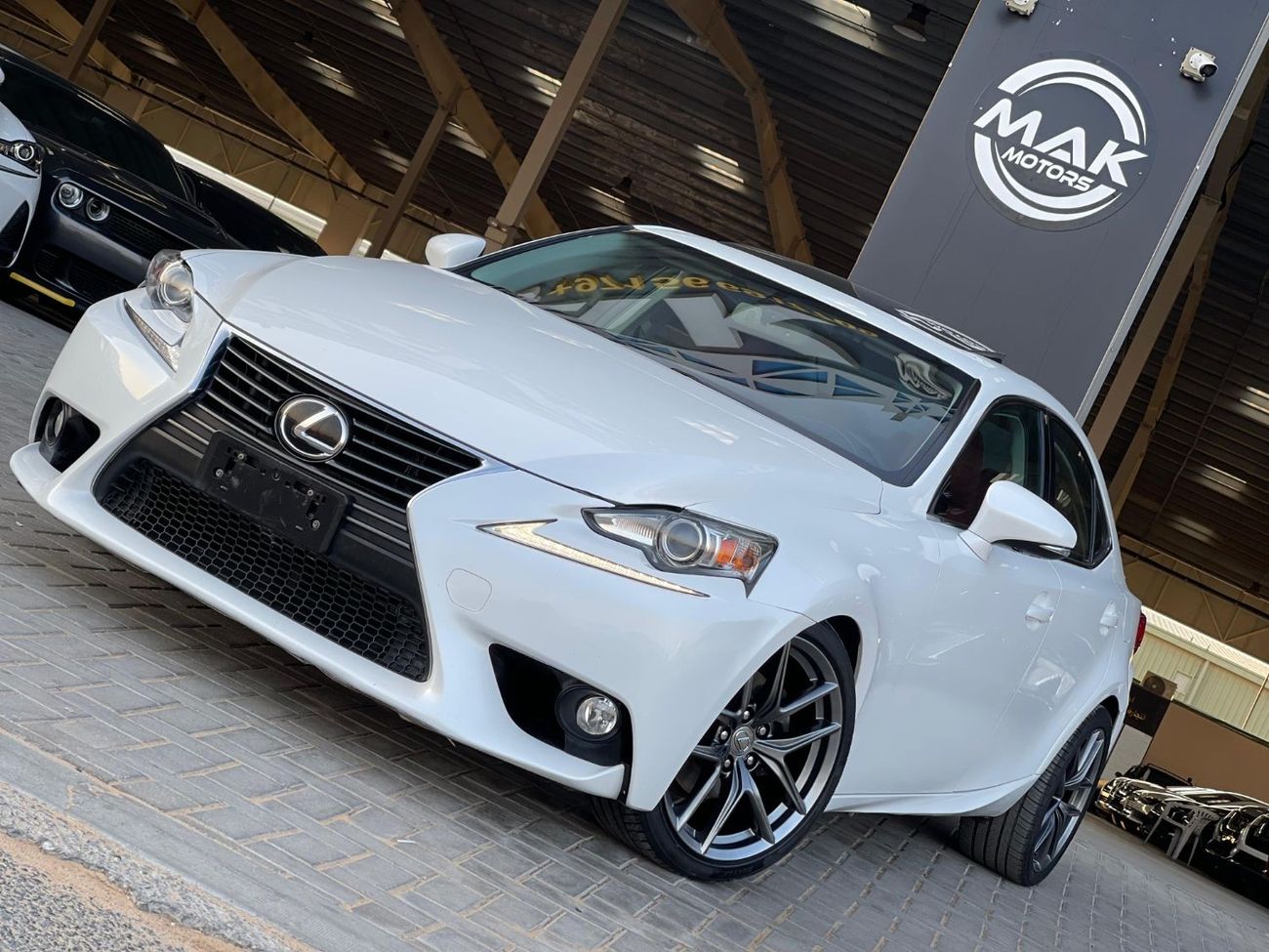 Lexus IS250 Platinum 2.5L V6 2.5L / FULL OPTION / IN PERFECT CONDITION