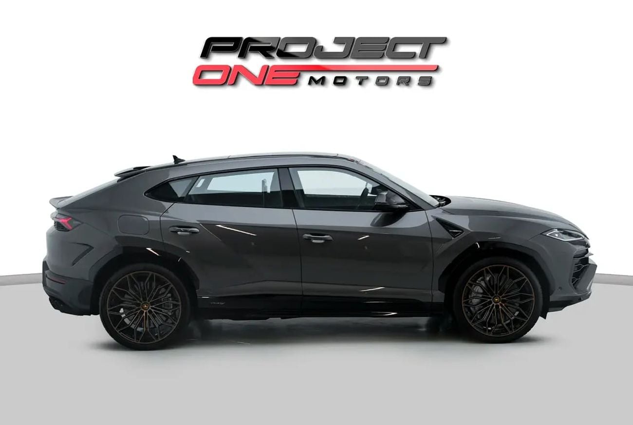 Lamborghini Urus SE 4.0T V8 Hybrid SE