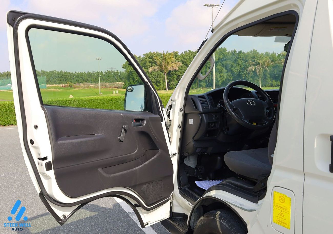 Toyota Hiace GLS - High Roof LWB 2018 Chiller Van 2.7L Petrol M/T RWD - GCC Specs - Ready to Drive - Book Now!