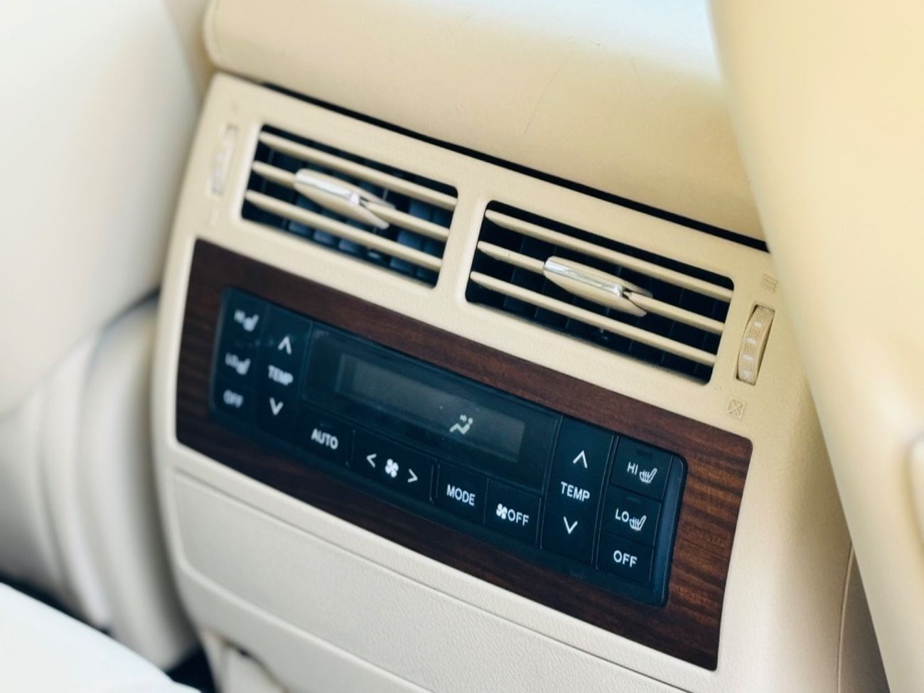 Toyota Land Cruiser Lc200 zx top of the range RHD