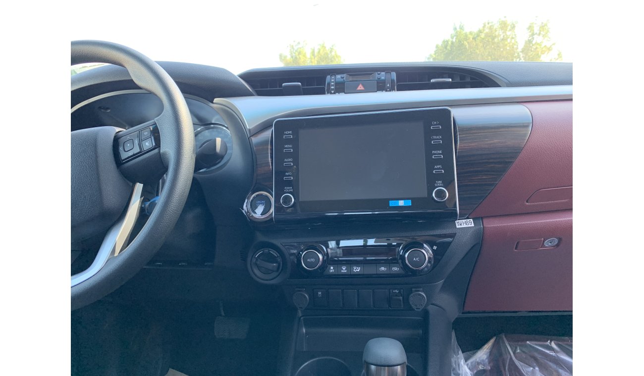 Toyota Hilux SR5 PETROL 2021 ( PUSH START - WOOD )