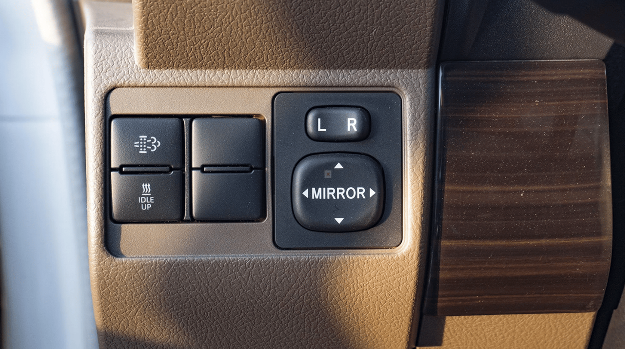 تويوتا لاند كروزر 70 ECTKSA003 - 2025 Toyota LC 76 5 Doors Hardtop - 2.8L Diesel Auto - Full Options – White with Tan Int