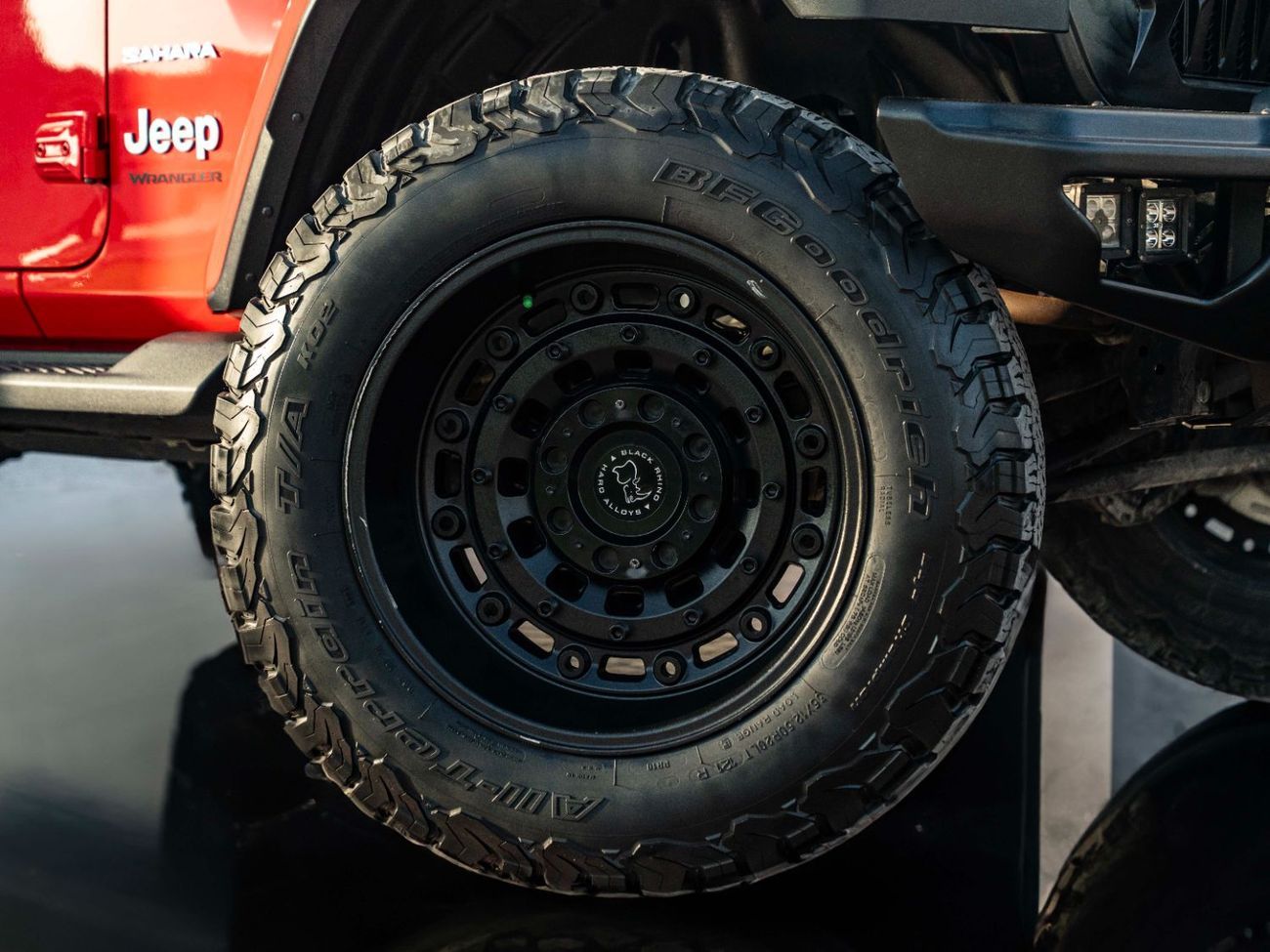 Jeep Wrangler Sahara 3.6L A/T (5 Seater)