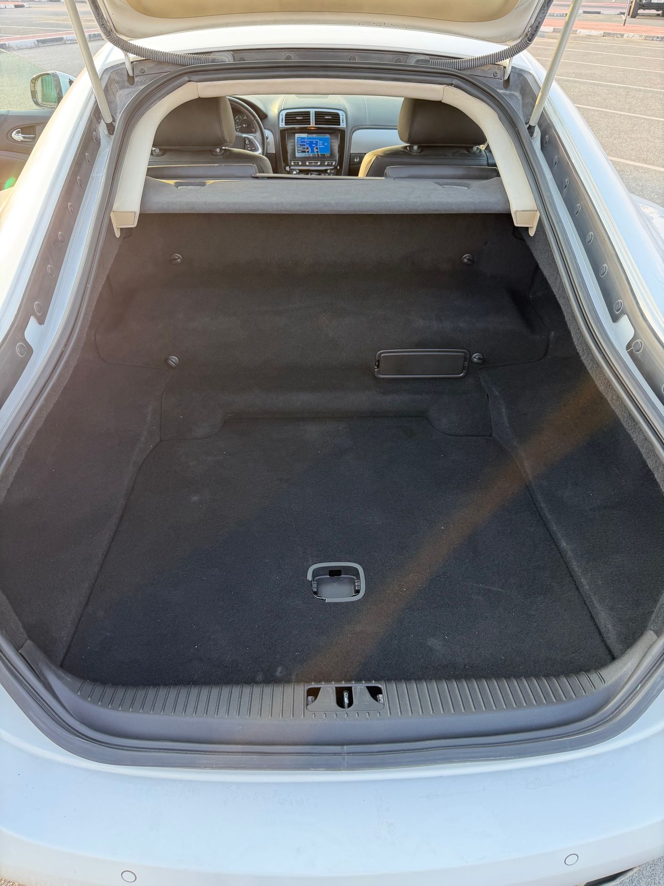 جاكوار XK standards 5.0L