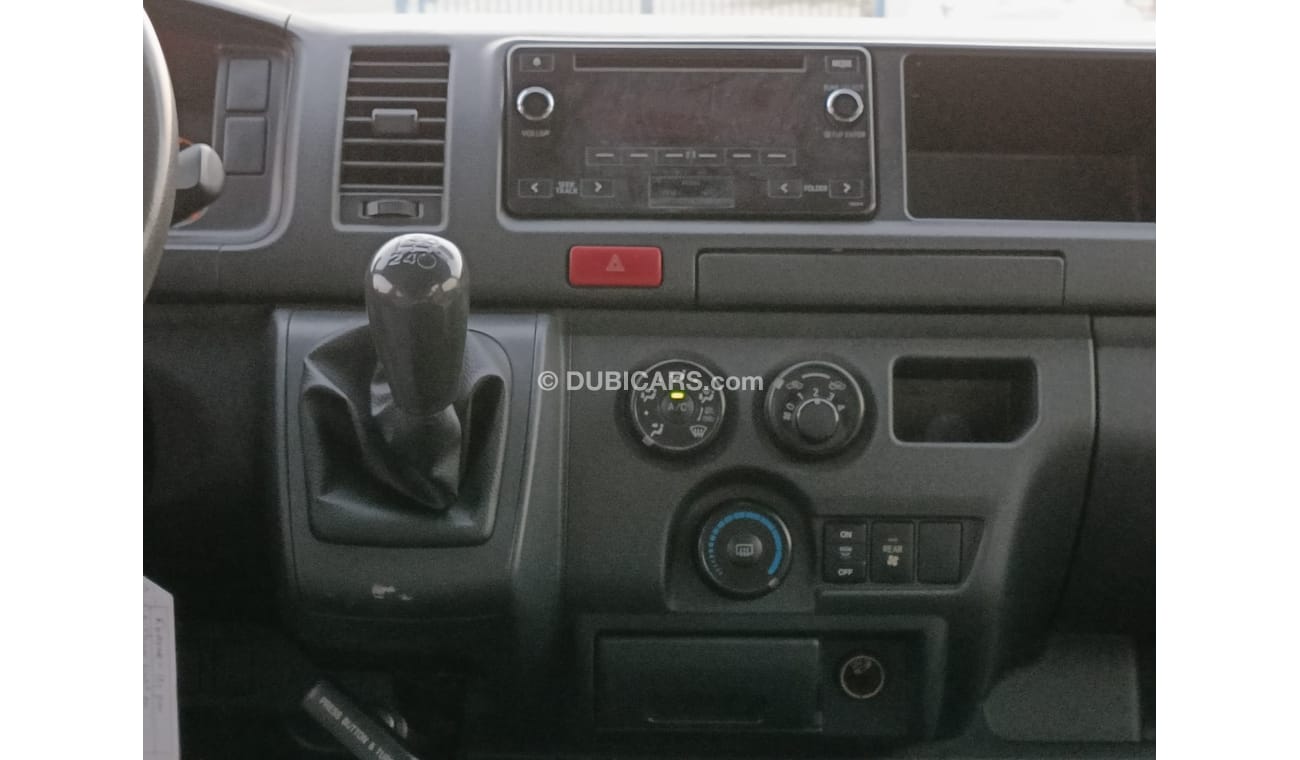 Toyota Hiace `HIGHROOF, 2.7L PETROL, REAR A/C / NO WORK REQUIRED (LOT # 159671)