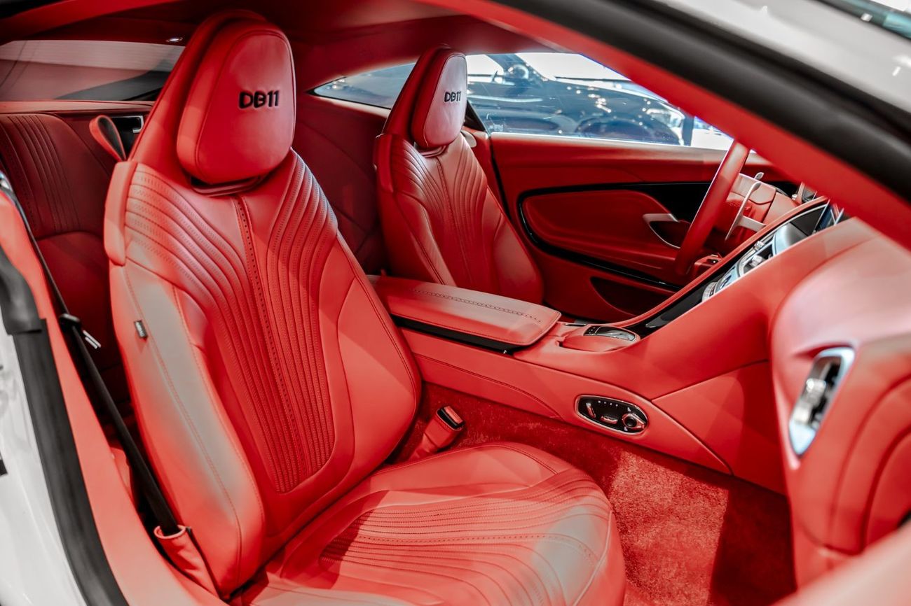 أستون مارتن DB11 Std