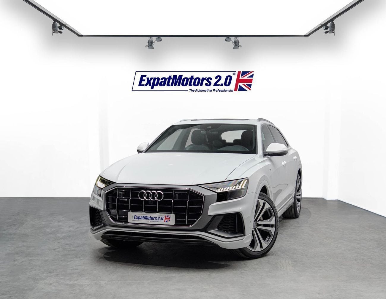 Audi Q8 TURBO 55 TFSI quattro S-Line 3.0L (340 HP)