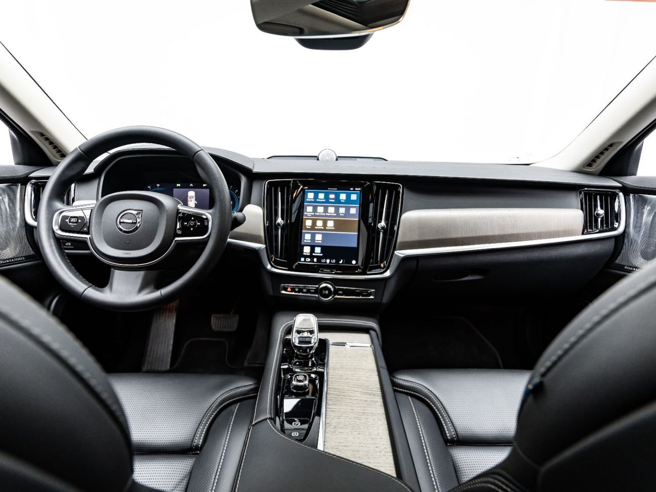 Volvo S90 B5 2.0T Powertrain 2023 Volvo S90, 2028 Volvo Warranty, Full Volvo Service History, Low KMs, GCC