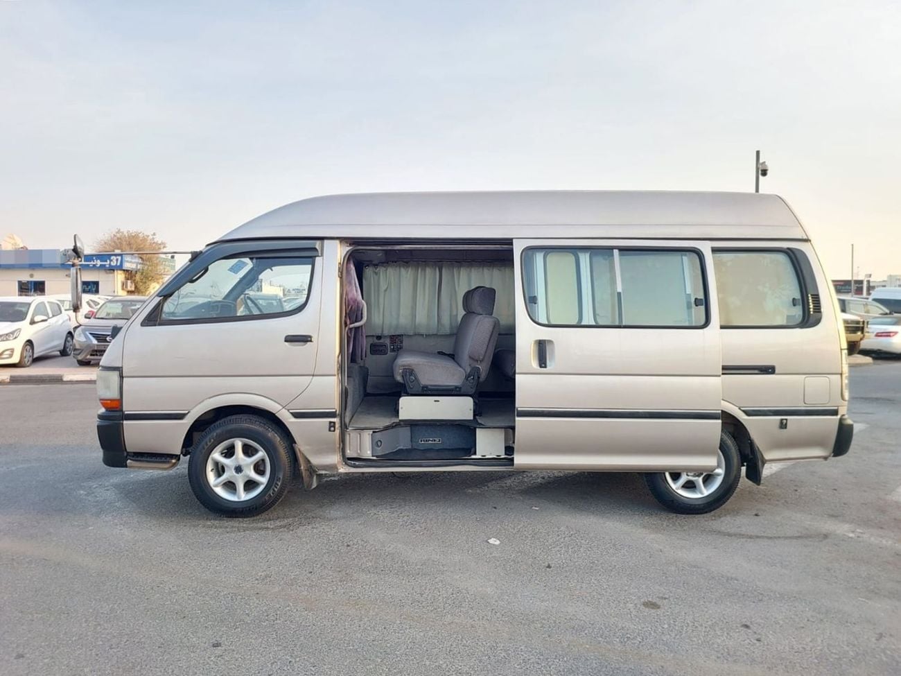 Toyota Hiace 1996 TOYOTA HIACE VAN RHD DIESEL AUTOMATIC(PM08789)