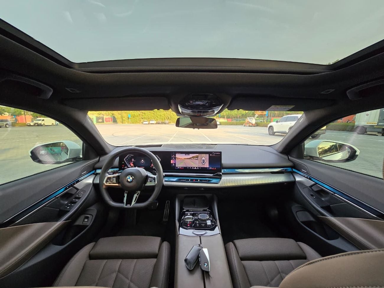 بي أم دبليو 520i M SPORT