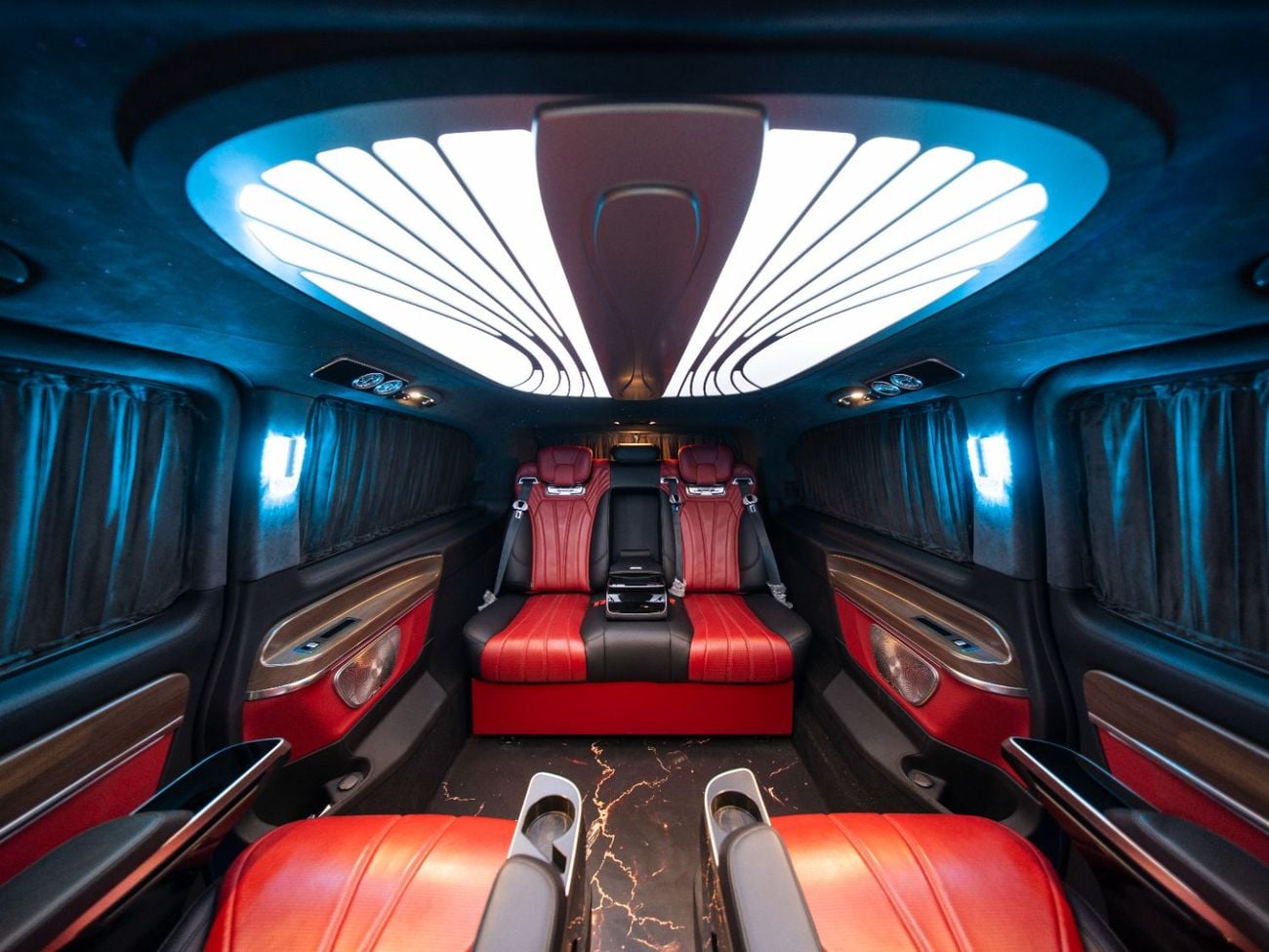 Mercedes Benz V 250