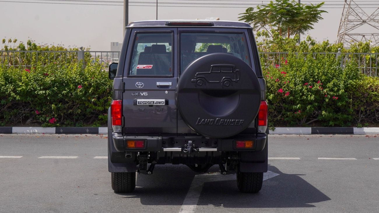 Toyota Land Cruiser 70 LX 4.0 L V6