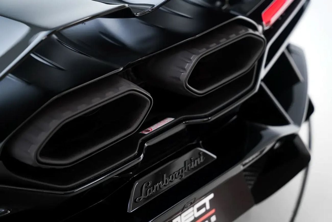 Lamborghini Revuelto