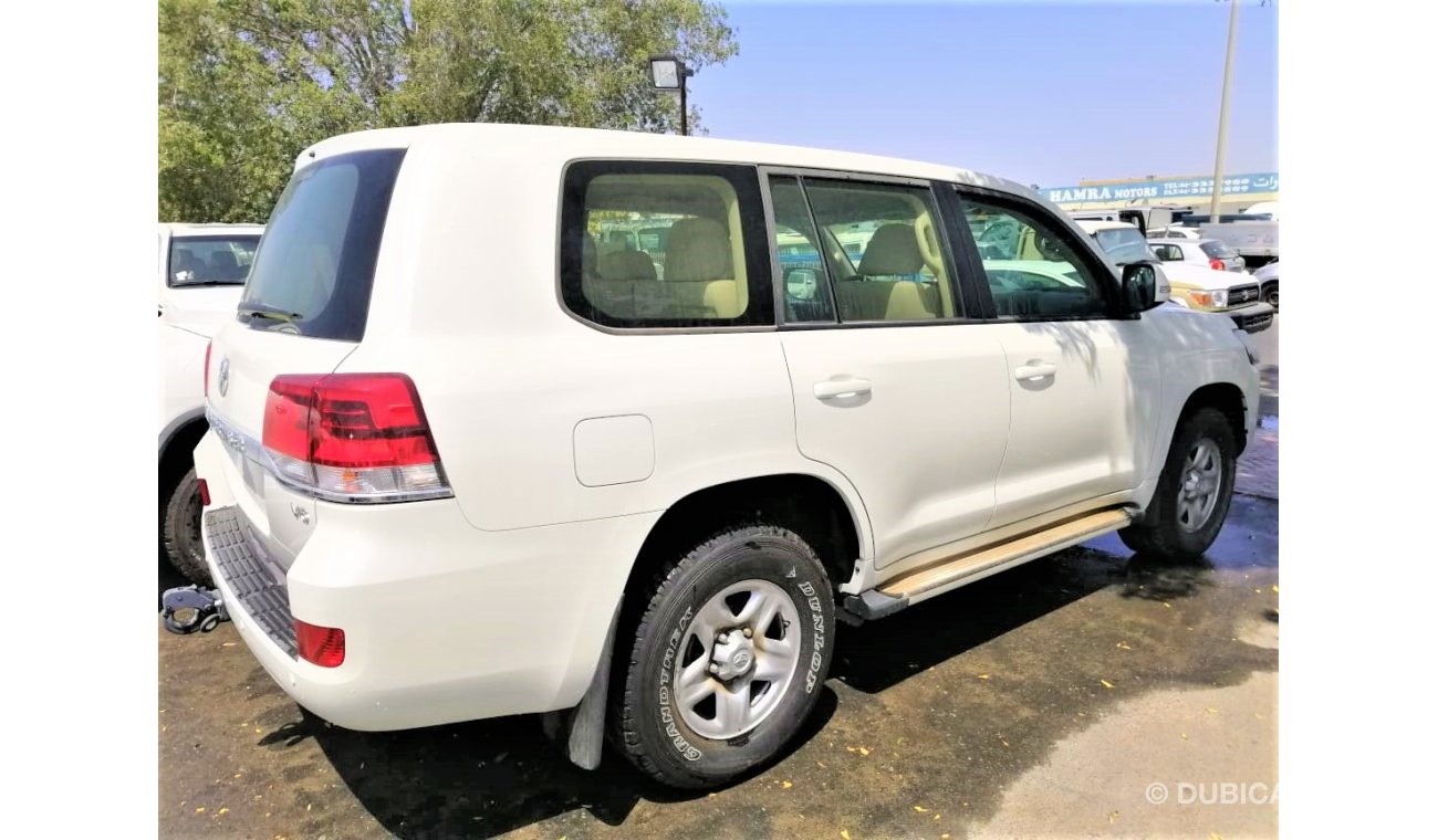 Toyota Land Cruiser V6 gxr  petrol