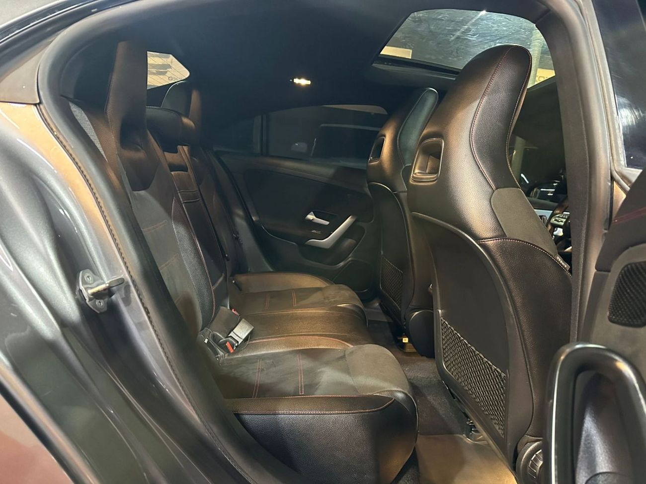 Mercedes-Benz CLA 250 Std 2.0L (224 HP)