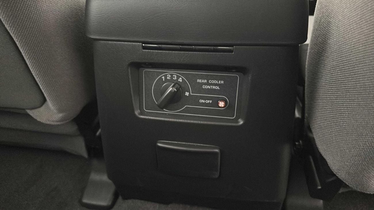 نيسان باترول سفاري Safari 4.8L A/T