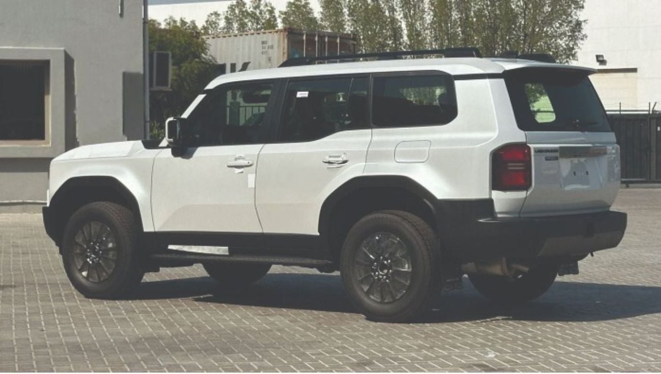 تويوتا برادو GXR 2.7L Petrol Limited 6A/T 2025
