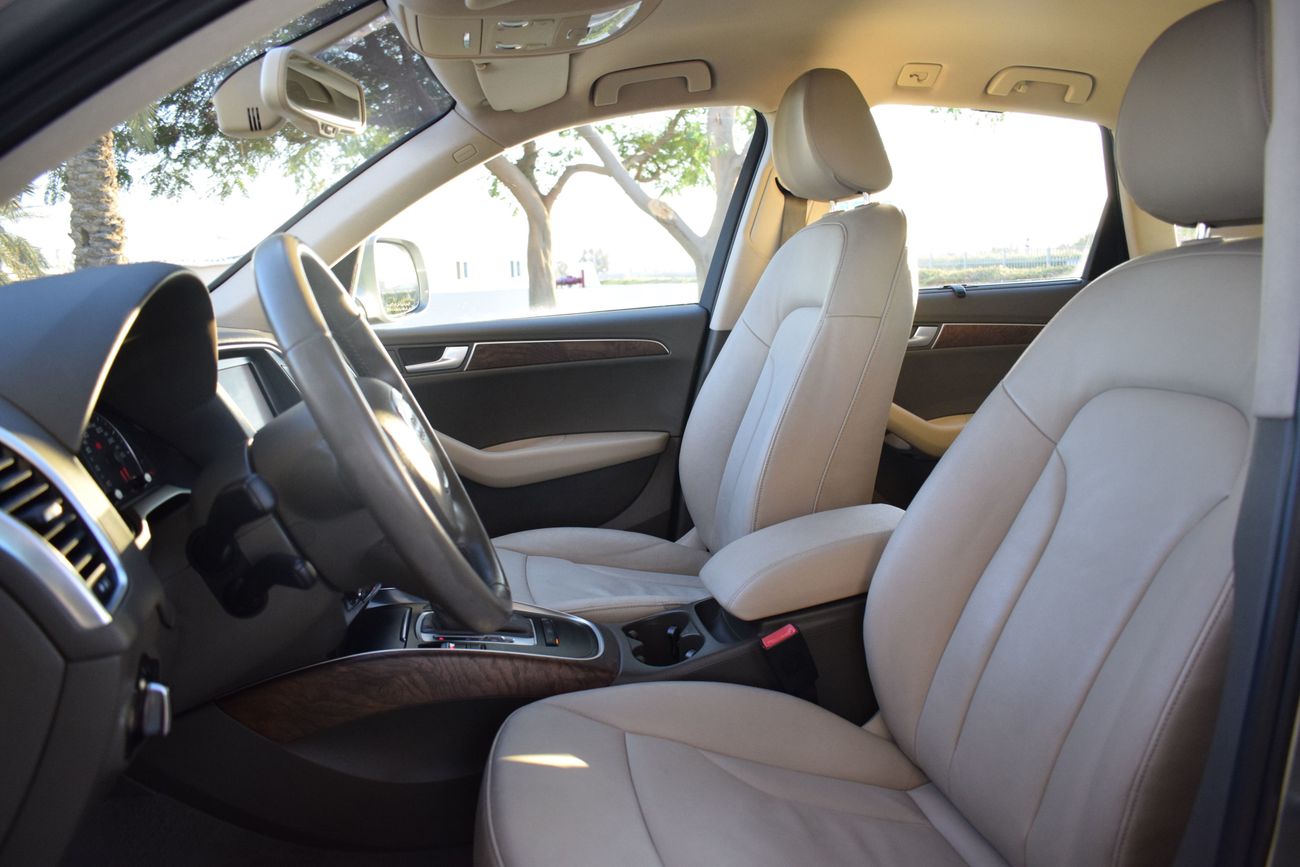 أودي Q5 Audi Q5 - GCC Specs - 2012