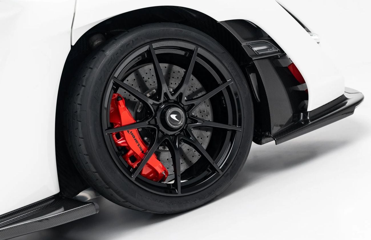 مكلارين سينا 4.0L V8 Twin-Turbocharged Engine