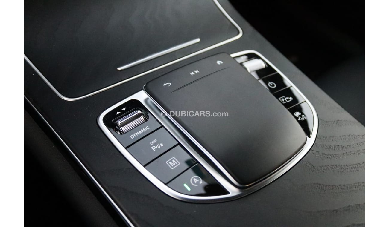 مرسيدس بنز GLC 300 2023 MERCEDES GLC 300 4MATIC COUPÉ