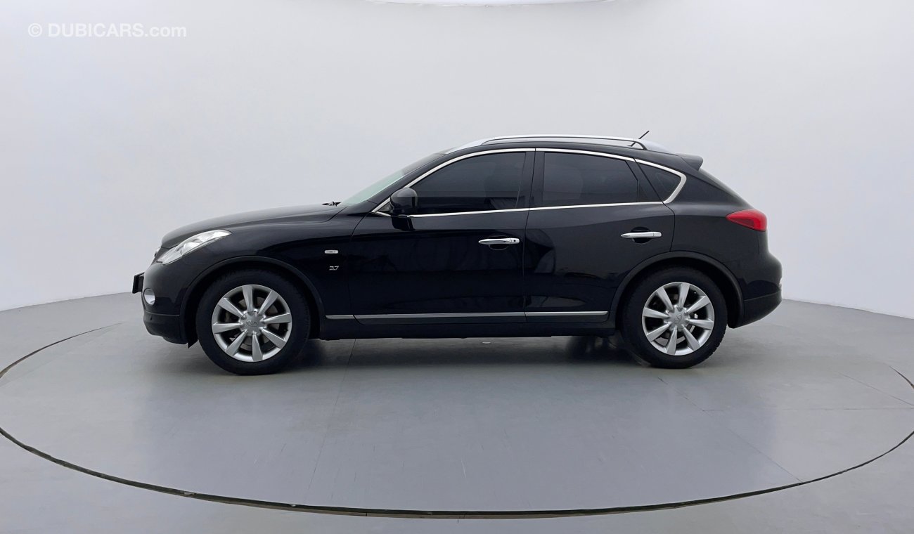 إنفينيتي QX50 Luxe 3700