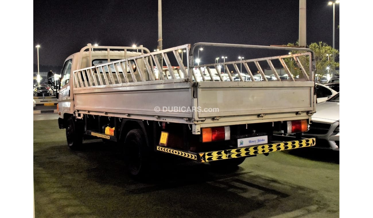 Used Hyundai HD 65 EXCELLENT DEAL for our Hyundai HD65 Utility Truck