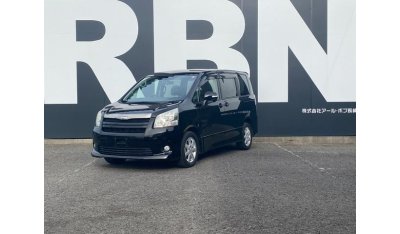 Toyota Noah ZRR70W