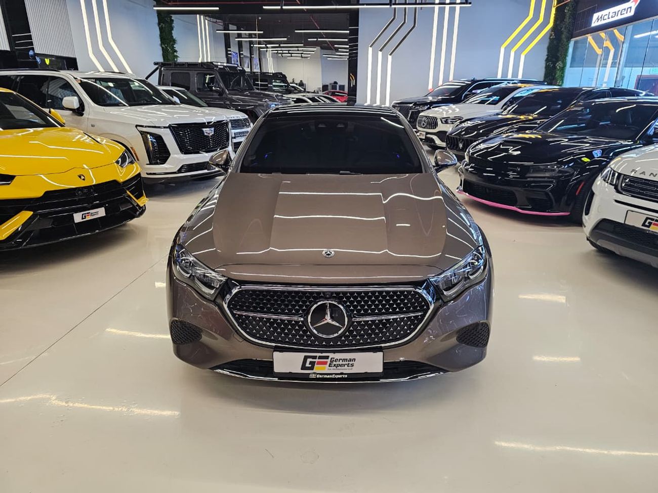 مرسيدس بنز E200 2.0L