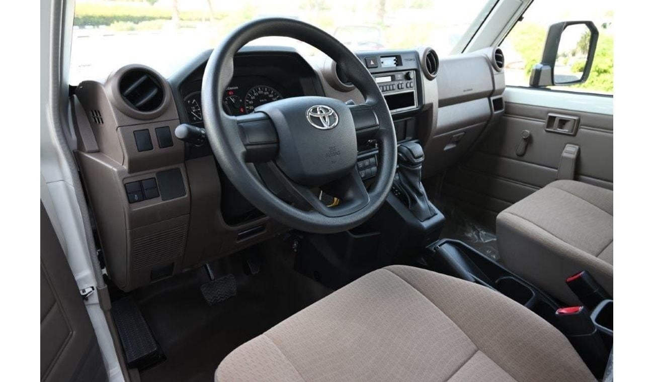 Toyota Land Cruiser Pick Up 2024 TOYOTA LANDCRUISER 79 SINGLE CAB PICKUP 2.8L DEISEL 4WD AT