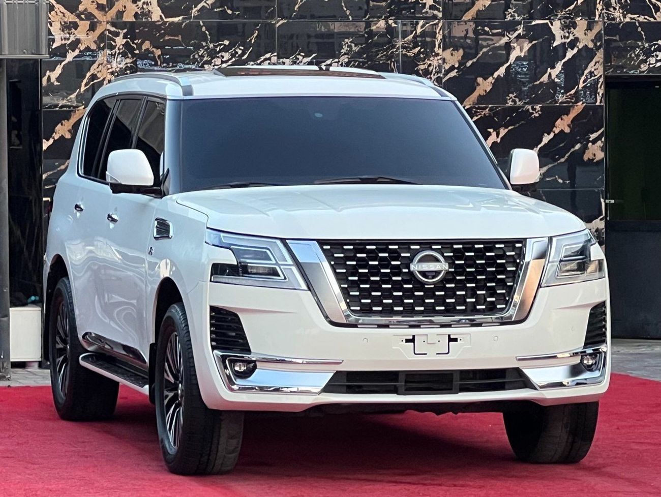 نيسان باترول LE Platinum 5.6L