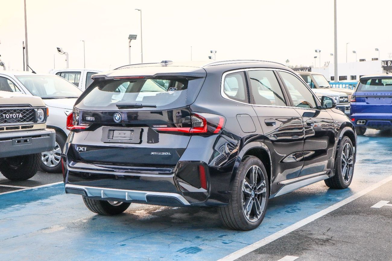 BMW iX1 2024 | BMW | IX1 | XDRIVE 30LX | DESIGN PACKAGE