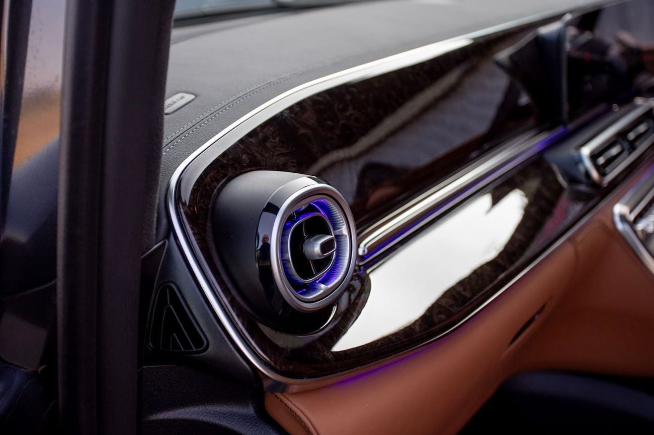 Mercedes Benz V300 Senzati® Jet Class® Oryx Edition® 6 Seat Saddle Brown Leather