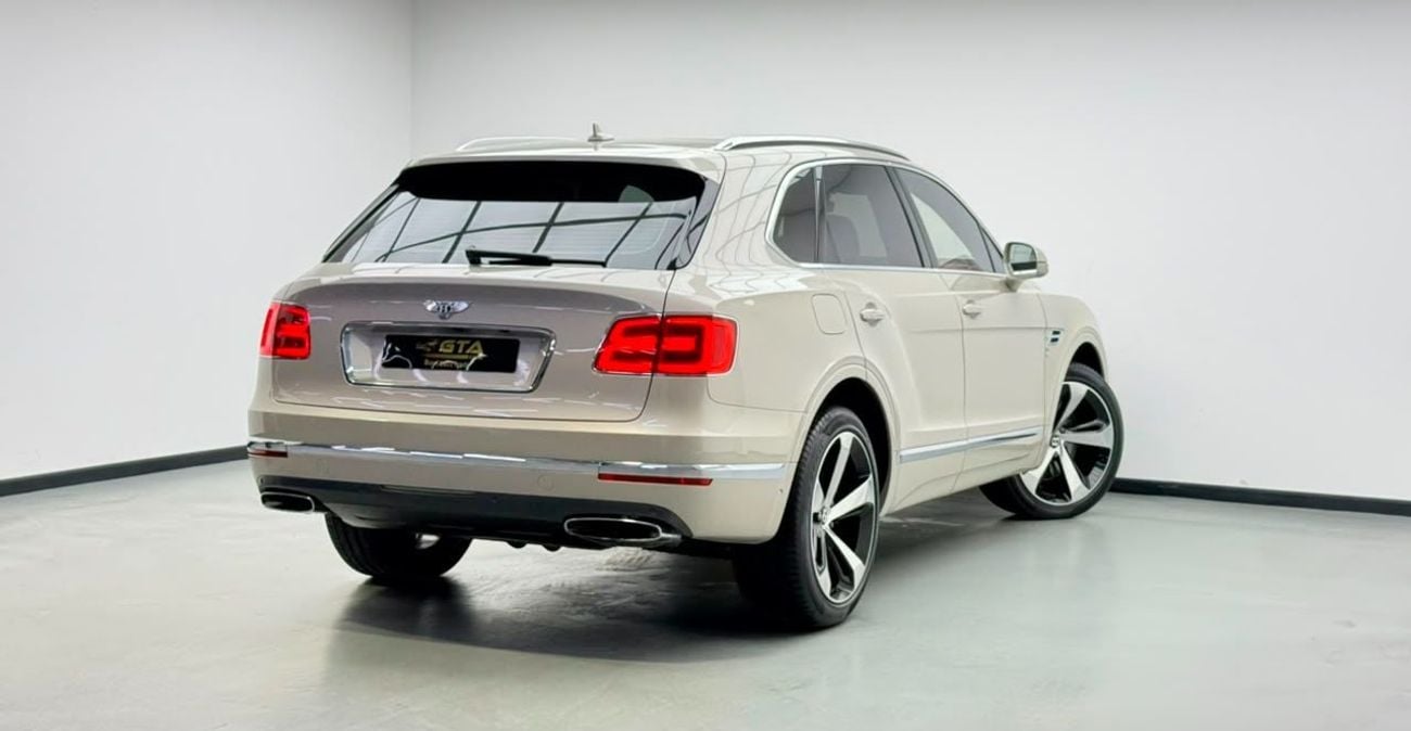بنتلي بينتايجا FIRST EDITION 2017 Bentley Bentayga, Full Bentley Service History, Fully Loaded, Excellent Condition, GCC