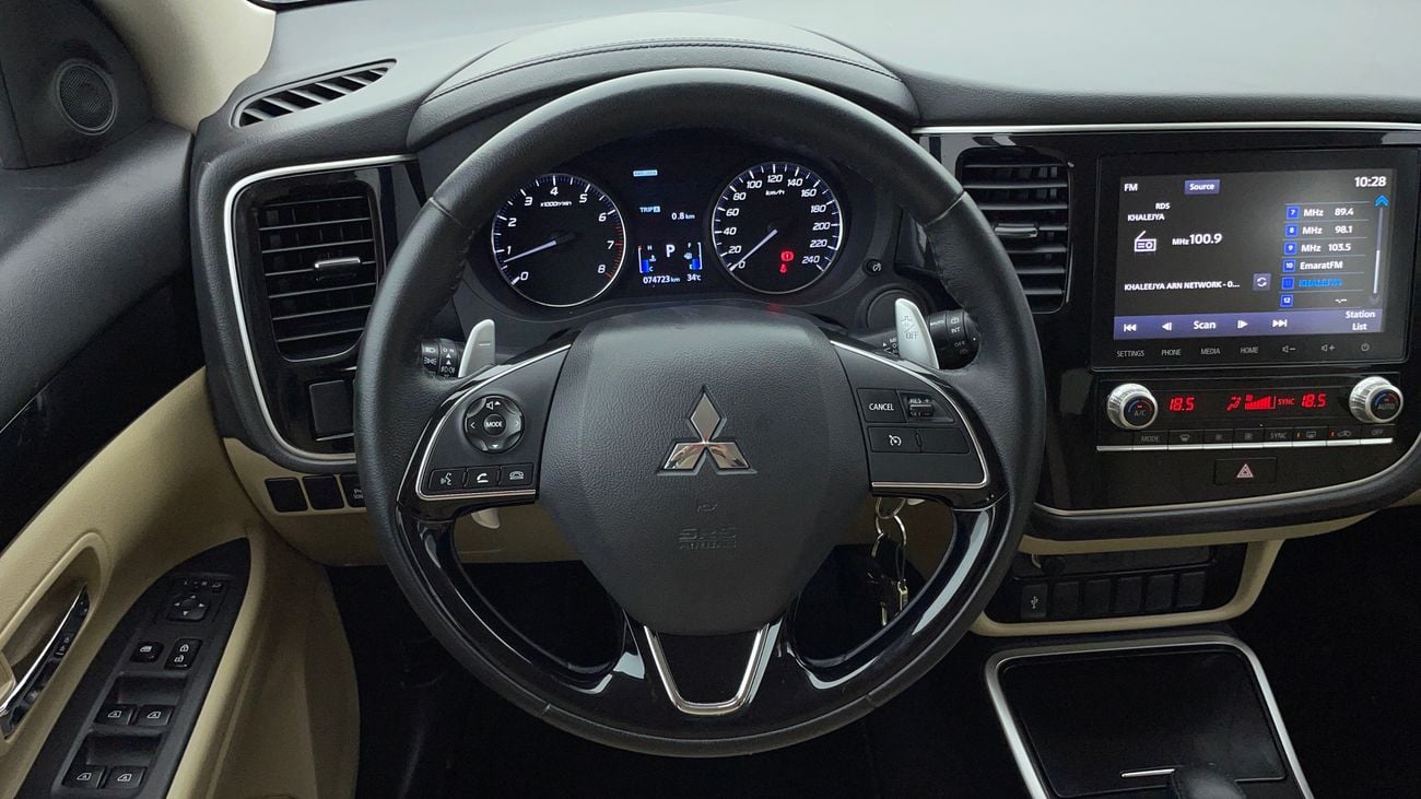 ميتسوبيشي آوتلاندر GLS MID 3 | بدون دفعة مقدمة | اختبار قيادة مجاني للمنزل