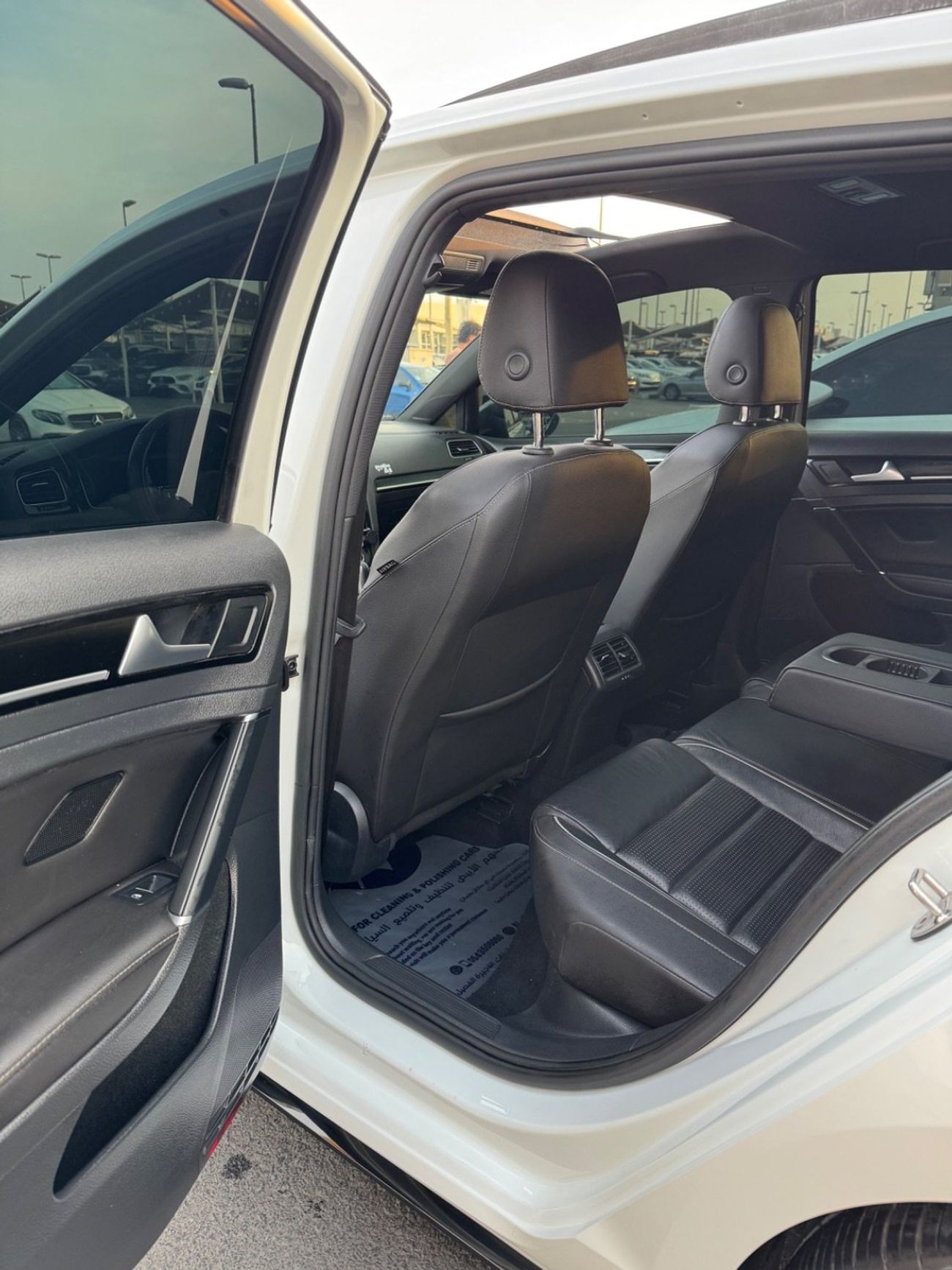 فولكس واجن جولف ار