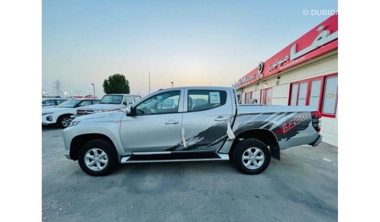 ميتسوبيشي L200 Mitsubishi L200 Prick up Double Cabin 4x4 Diesel Automatic with Chrome package