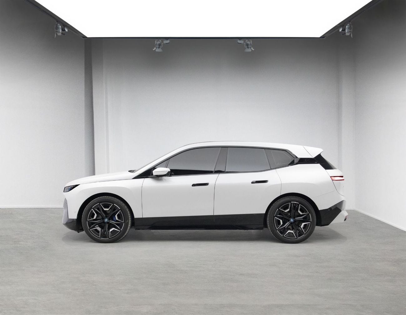 بي أم دبليو iX xDrive40