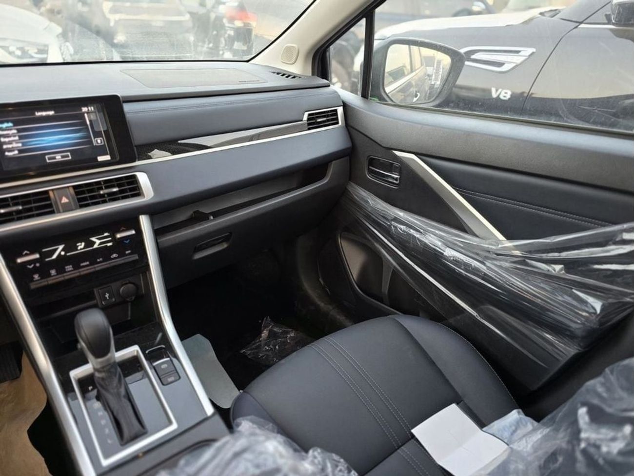 Mitsubishi Xpander Cross 1.5L PETROL A/T