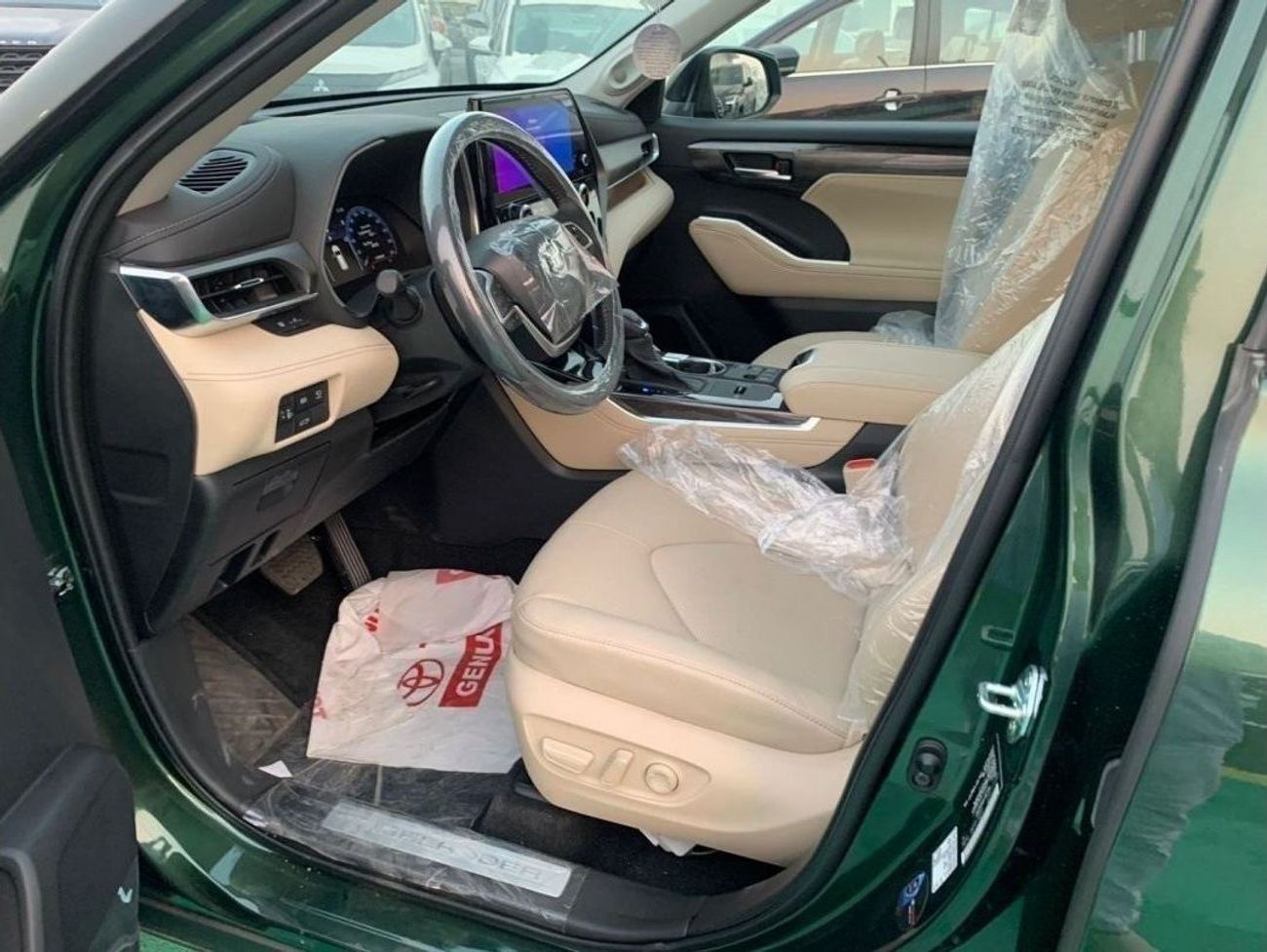 Toyota Highlander LIMITED, 2.5L HYBRID, AWD, FULL OPTIONS, GCC, 2025