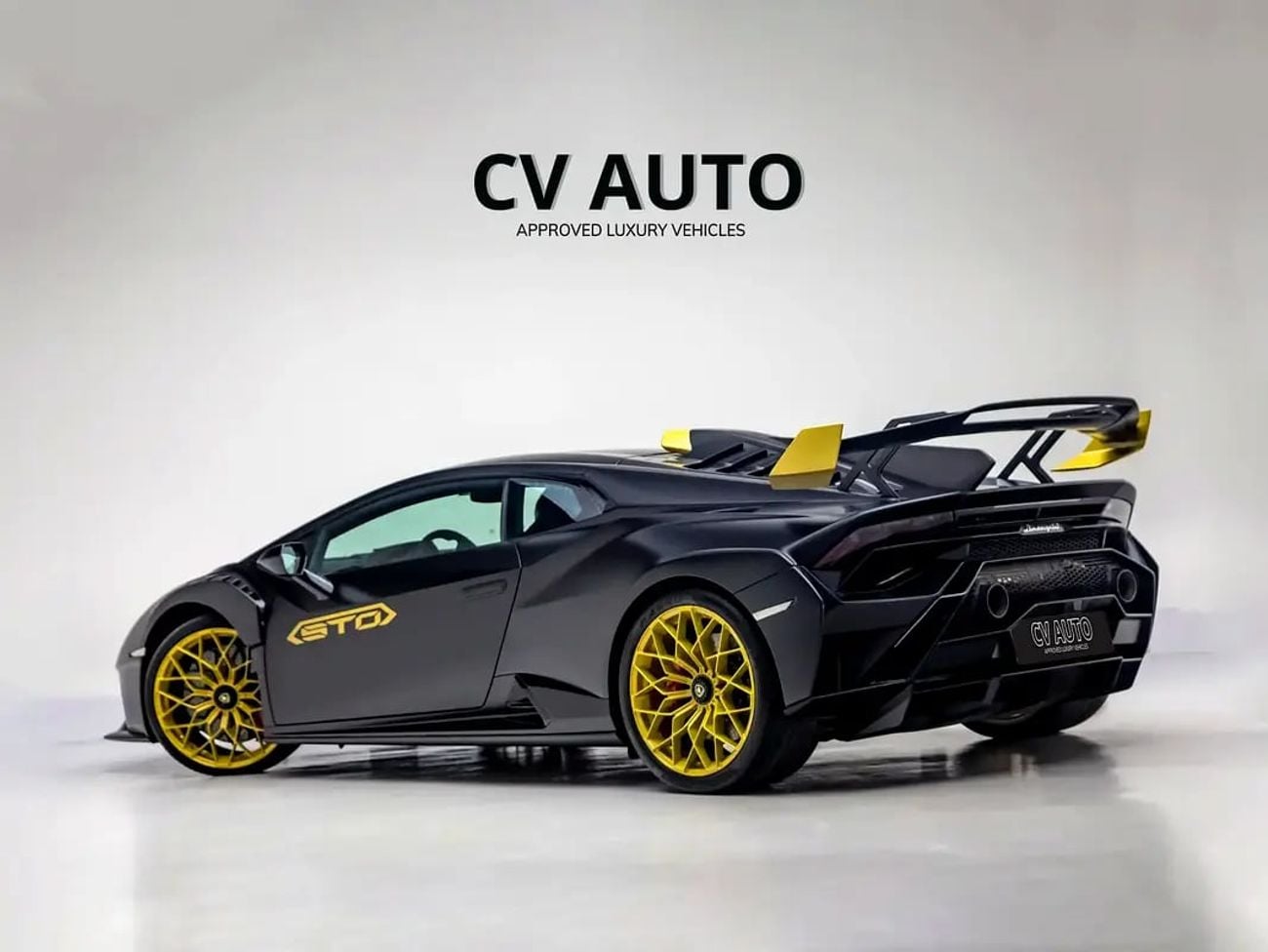 Lamborghini Huracan STO | GCC Spec | Under Dealer Warranty and Full Service History