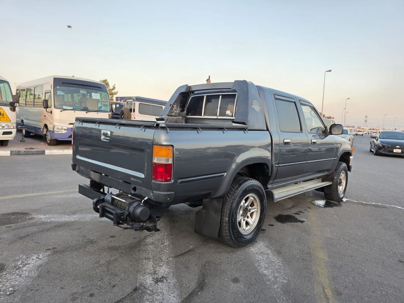 Toyota Hilux TOYOTA HILUX PICKUP RHD 1992 MODEL 2.8 L DIESEL MANUAL(PM11077)