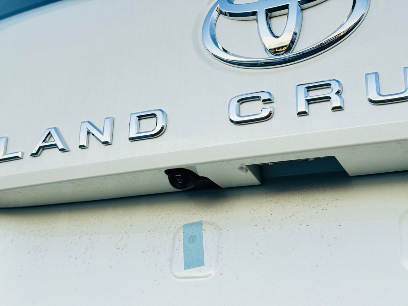 تويوتا لاند كروزر TOYOTA LANDCRUISER (300 SERIES) GXR 4.0L PETROL