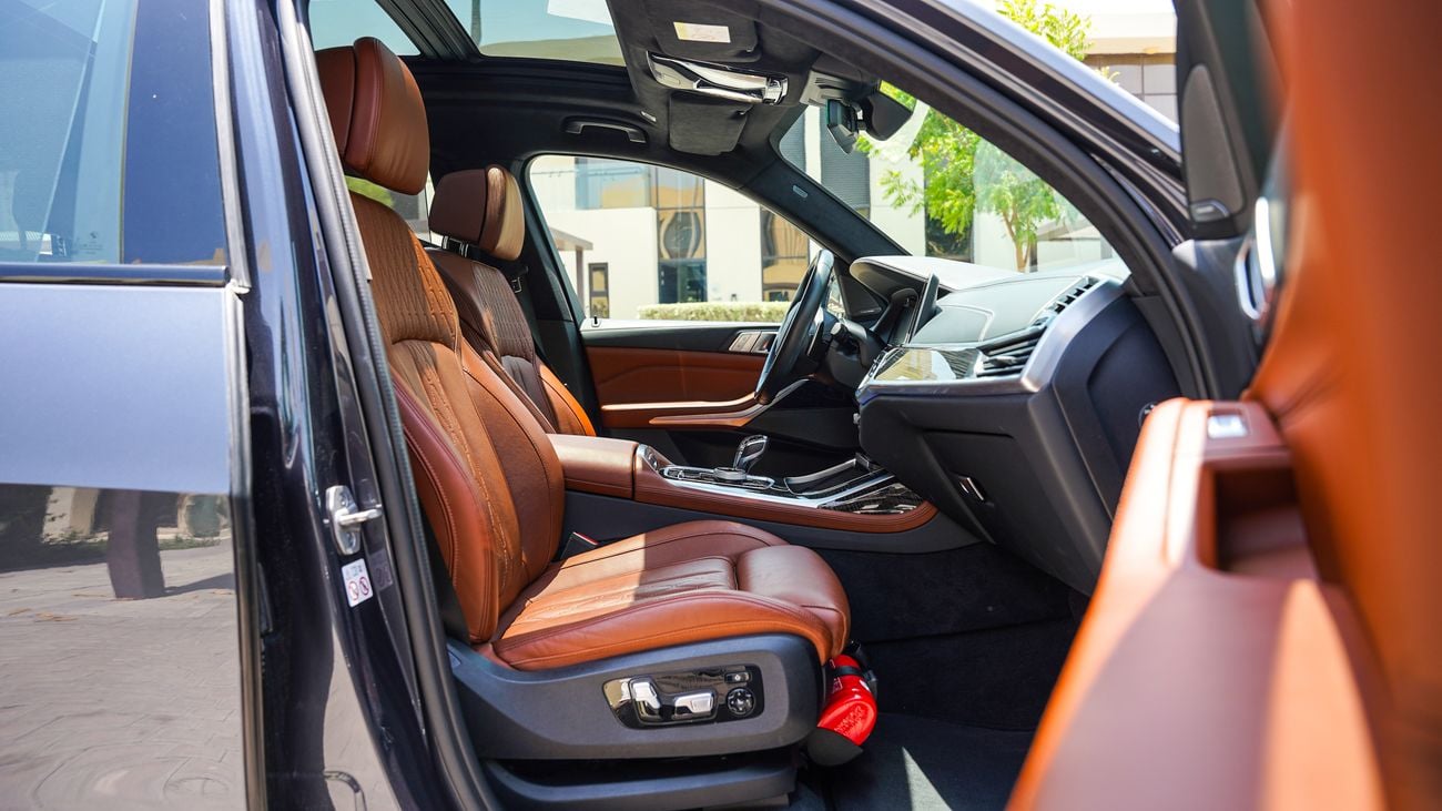 BMW X7