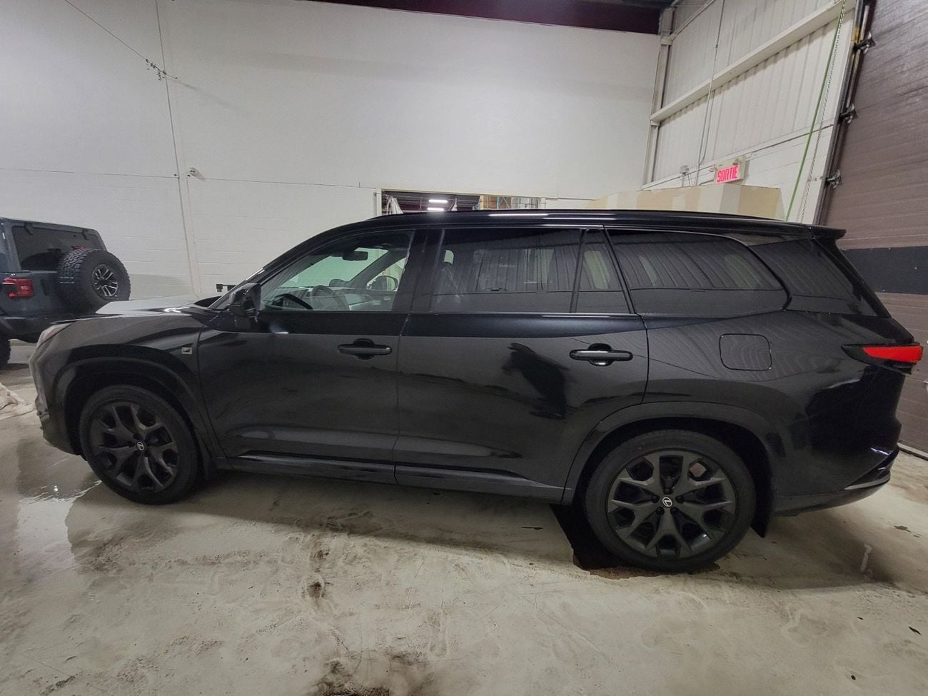 لكزس TX 500h F SPORT 3 PERFORMANCE